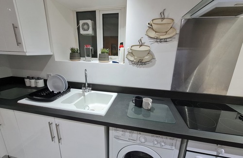 Penmaenmawr House | Stunning Sea View Blue Haven in Penmaenmawr