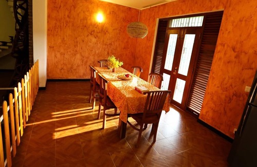 Thiranagama Villa | Stunning Serenity villa with a view of a rice field and dreamy sunsets