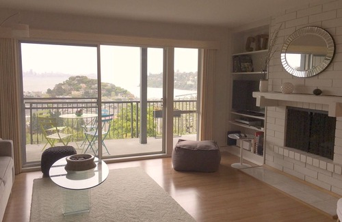Belvedere Tiburon Condo | Stunning SF Views From Cozy 1-Bedroom Pied-A-Terre