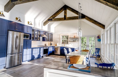 Ludlow House | Stunning Ski and Lake home - ideal family or friend getaway