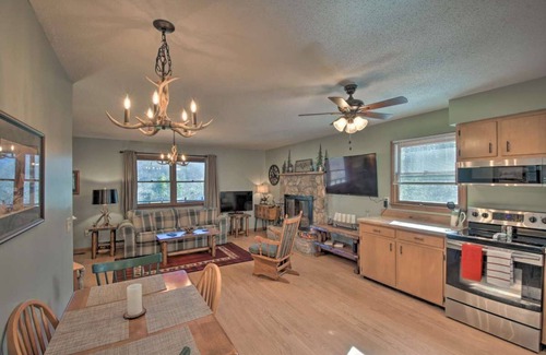 Franklin House | Stunning Smoky Mountain Views: Cozy Cabin on 8 Private Acres in Franklin, NC