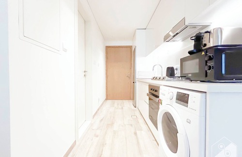 Downtown Dubai Apartment | Stunning & Spacious Studio Balcony & View Dubai
