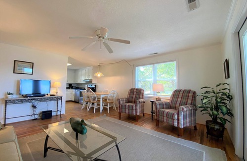 Edisto Island House | Stunning Sunsets;Private Dock; Expansive Marsh & Creek Views; Minutes to Beach Access; WiFi