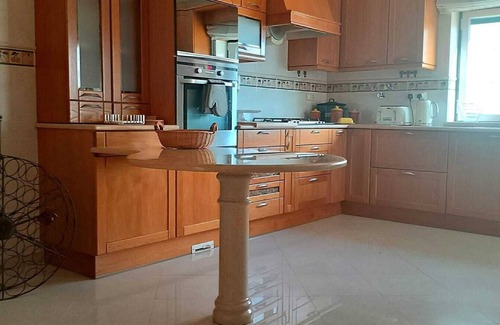 Caldas da Rainha - Santo Onofre e Serra do Bouro Villa | Stunning Town Villa close to beach and Golf courses