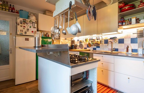 San Damiano dʼAsti House | Stunning villa for 10 guests with A/C, private pool, WIFI and patio
