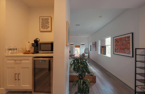 Hollywood Hills West Apartment | Stunning view Hollywood Hill Guest House