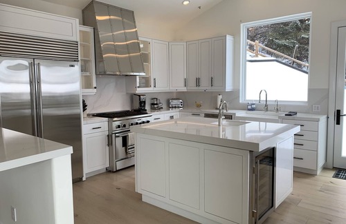 Red Mountain House | Stunning View Red Mtn Property 2 Min From Town