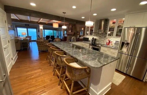 Weirs Beach House | Stunning Views and More on Lake Winnipesaukee Sleeps 8