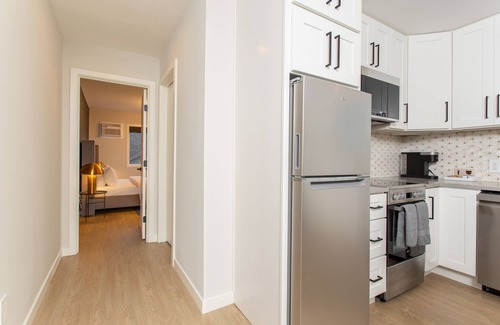 Union Apartment | Stunning Views from this Modern Hood Canal Retreat