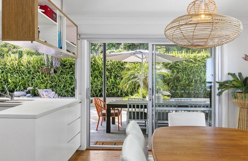 Copacabana House | Stunning views, heated plunge pool and walking distance to beach