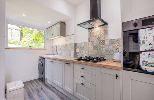 Brighton Cottage | Stunning views of the English Channel and Brighton Marina.