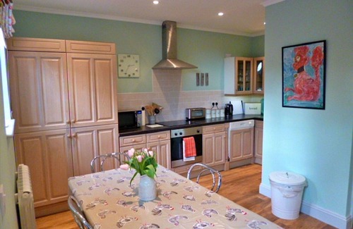 Breedon on the Hill House | Stunning villa for 4 people with WIFI, TV and pets allowed