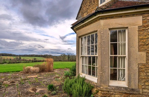 Wincanton House | Stunning villa for 16 people with WIFI, terrace and pets allowed