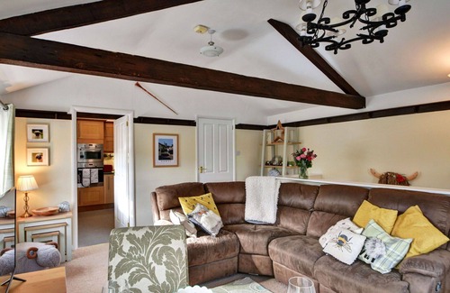 Hawes House | Stunning villa for 4 people with WIFI and pets allowed