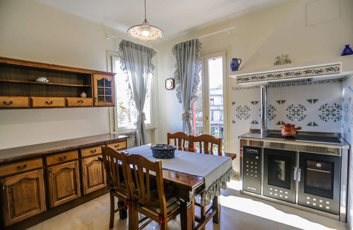 Saltara Villa | Stunning villa for 5 guests with private pool, WIFI, A/C, TV, patio and panoramic view
