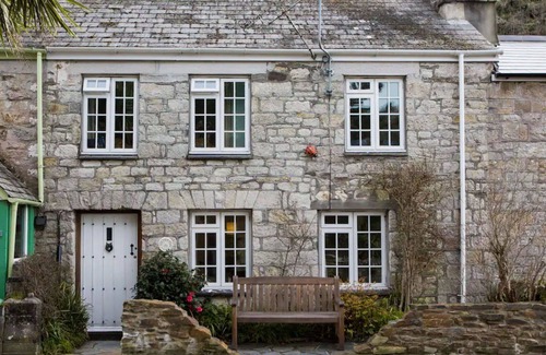 Pentewan House | Stunning villa for 6 guests with TV