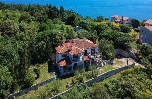 Sveta Marina House | Stunning villa for 9 guests with A/C, WIFI, TV, terrace, pets allowed and parking