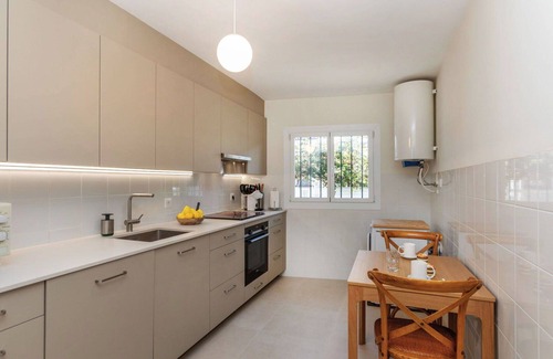 Benicassim House | Stunning villa for 7 people with A/C, WIFI, TV and patio