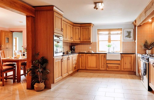 Devils Bridge House | Stunning villa for 12 guests with WIFI, hot tub and pets allowed