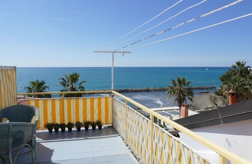 Riva Ligure House | Stunning villa for 6 people with WIFI, A/C, TV, terrace and pets allowed