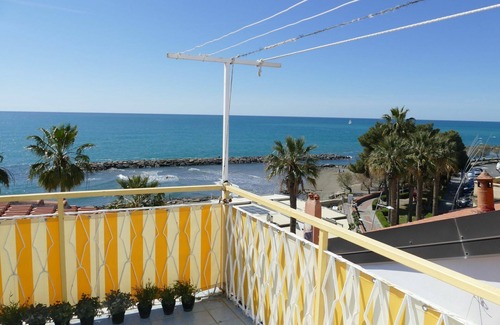 Riva Ligure House | Stunning villa for 6 people with WIFI, A/C, TV, terrace and pets allowed