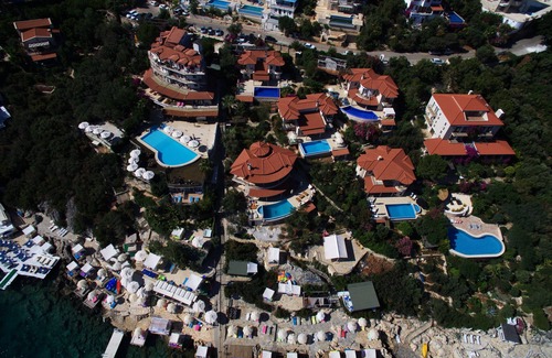 Kas House | Stunning Villa w private pool & access to the Beach