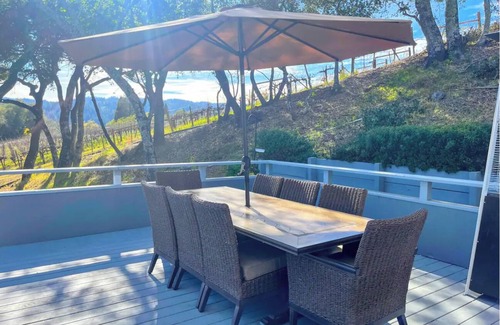 Geyserville House | Stunning Vineyard Views, Top Location, Clean, Safe