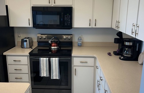Fort Myers Condo | Stunning Waterfront Condo