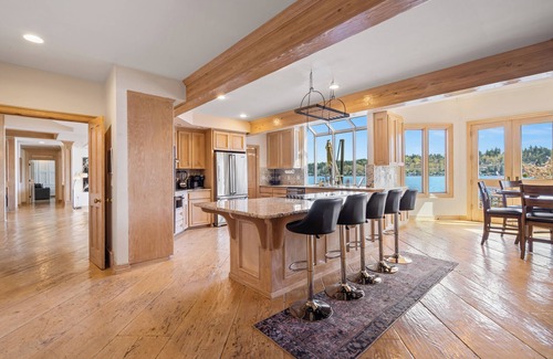 Mercer Island House | Stunning Waterfront Mansion w Pool n Hottub