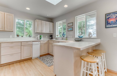 Lopez Island House | Stunning waterfront home w/seasonal hot tub - perfect for a relaxing getaway