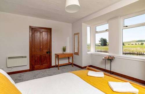 Insch House | ★Stunning★Remodelled Cottage★Picturesque Location★