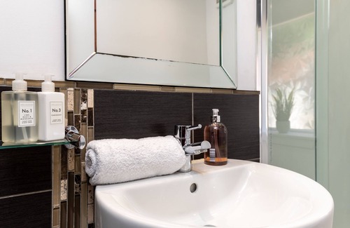 Insch House | ★Stunning★Remodelled Cottage★Picturesque Location★