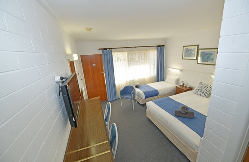 Balranald Hotel | Sturt Motel
