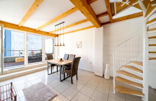 Mitte Apartment | Stylisches Penthouse zentral Balkon 75m2 NFLX