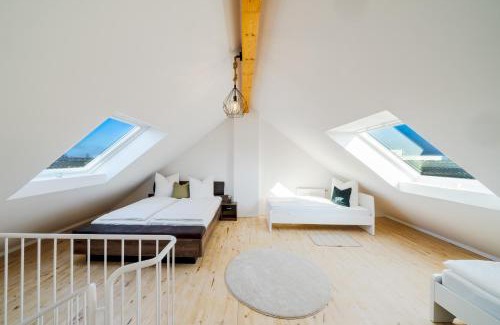 Mitte Apartment | Stylisches Penthouse zentral Balkon 75m2 NFLX