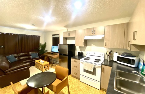 Fort Saskatchewan Condo | Stylish 1 bedroom suit in Fort Saskatchewan 4106