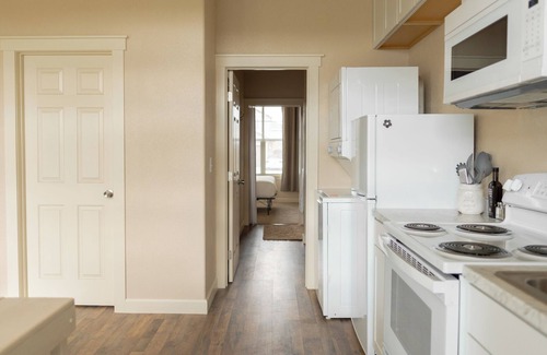 Pasco Apartment | Stylish 1-Bedroom ADU, Modern Comfort + Design