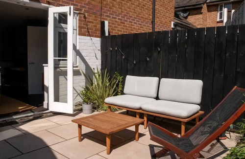 Hackney Downs Apartment | Stylish 1 Bedroom Flat in Clapton