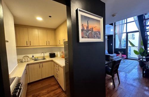 San Lorenzo Apartment | Stylish 100 SQM 3BR Loft Near Greenbelt Makati