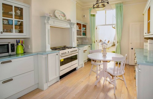 Kingsbridge Apartment | Stylish 1BR apartment near Salcombe & beaches