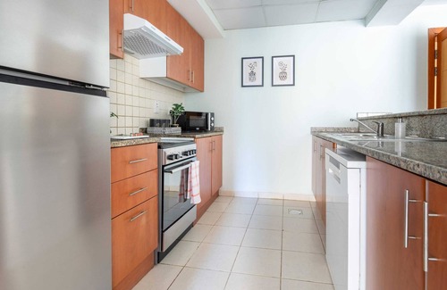 The Greens Apartment | Stylish 1BR Close to Golf Course in The Greens