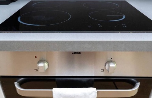 Hoxton West Apartment | Stylish 1BR waterfront flat