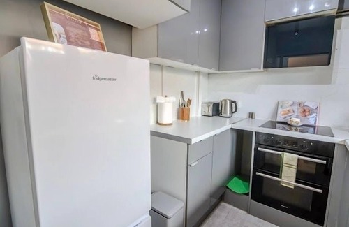 Rotherhithe Apartment | Stylish 1BRM near Canada Water