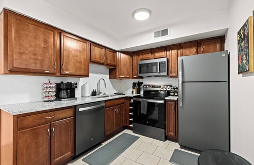 Royal Oak Apartment | Stylish 1st-Floor Close to Downtown Royal Oak