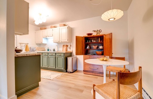 Avon Condo | Stylish 2 bed/2 bath near base of Beaver Creek. TOA Sales tax License #015810