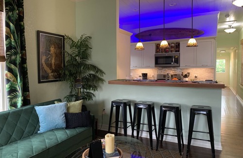Galveston House | Stylish 2 BED, 2 BATH Shotgun-style house near beach!