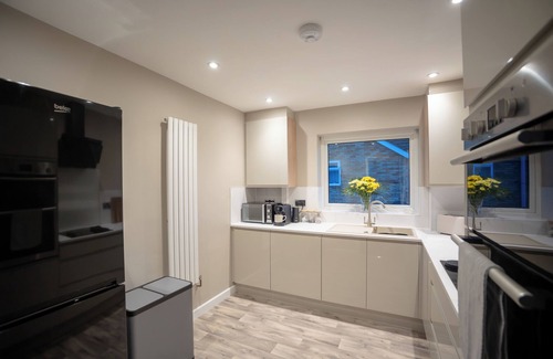 Hereford Apartment | Stylish 2-Bed Apartment with Parking & City Access