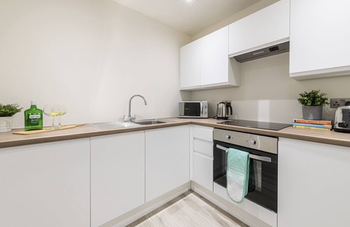 Bradford Apartment | Stylish 2 bed Apt near City Park Bradford