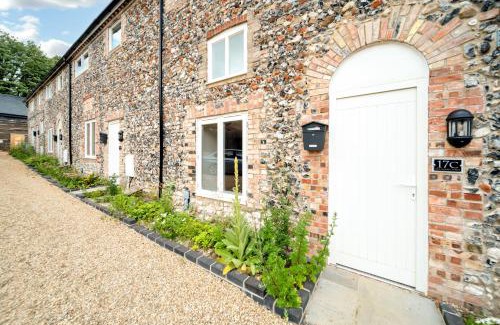 Thetford House | Stylish 2-Bed Home Near A11