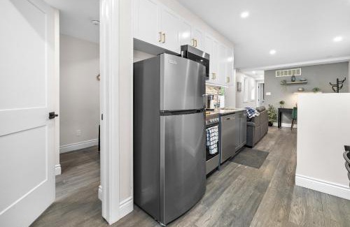 Lowertown Apartment | Stylish 2 Bedroom Condo Downtown Ottawa